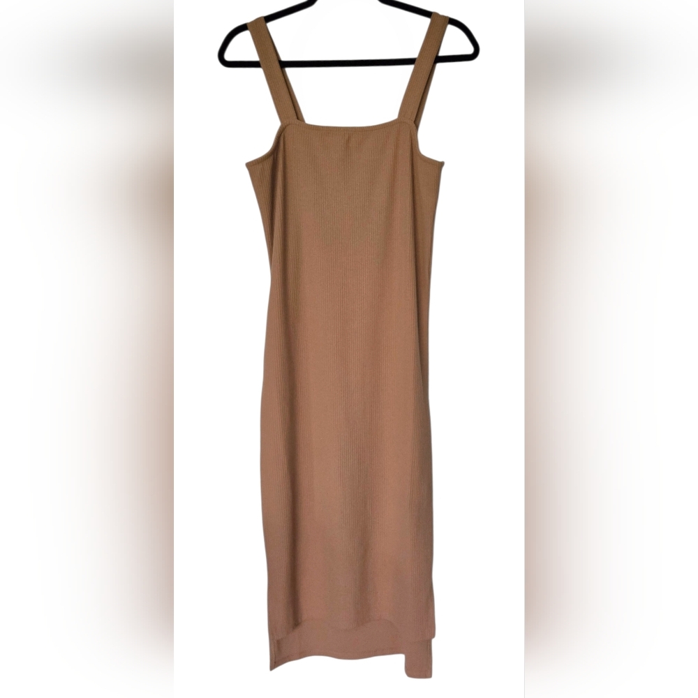 NWT The Drop ribbed knit midi dress in a warm caramel brown.